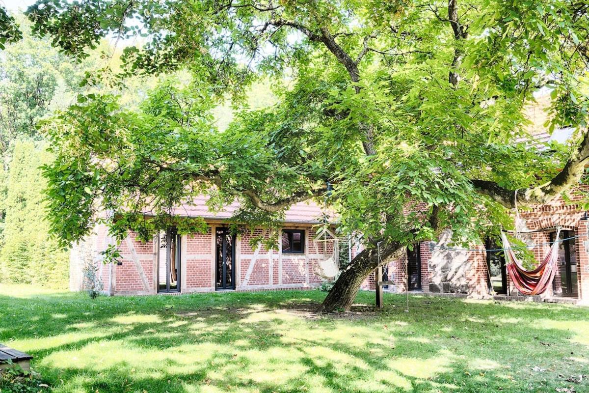 Wald- Und Seeidyll Im Historischen Forsthaus Neuruppin Exterior photo